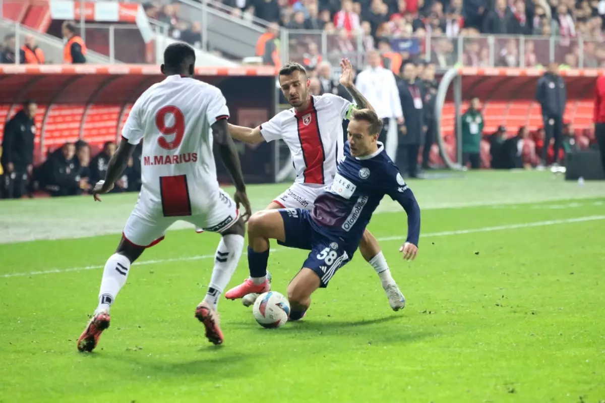 Samsunspor, Antalyaspor’u 2-0 Yendi